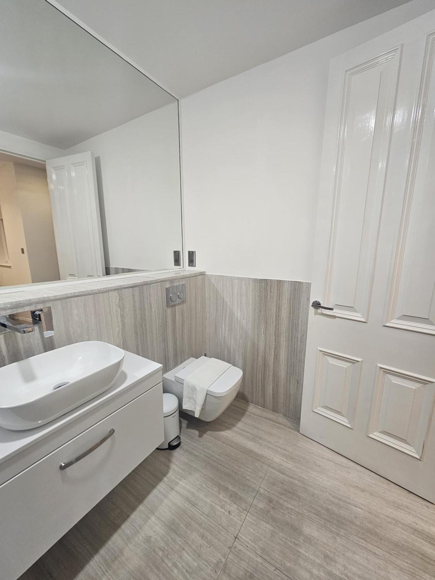 Care London- Elegant & Central, Sloane Avenue, Chelsea *