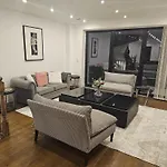Care Property London- Elegant & Central, Sloane Avenue, Chelsea