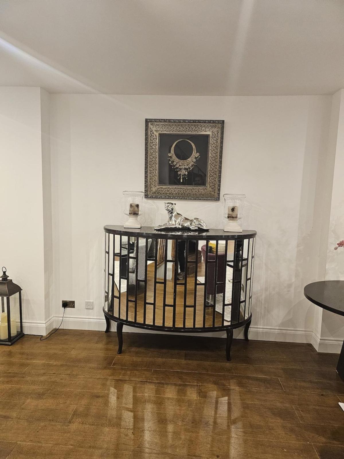 Case de vacanță Care London- Elegant & Central, Sloane Avenue, Chelsea