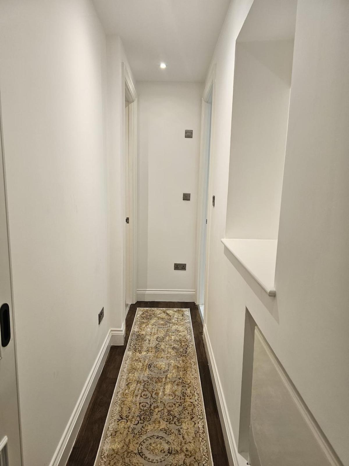 Care London- Elegant & Central, Sloane Avenue, Chelsea * Londra