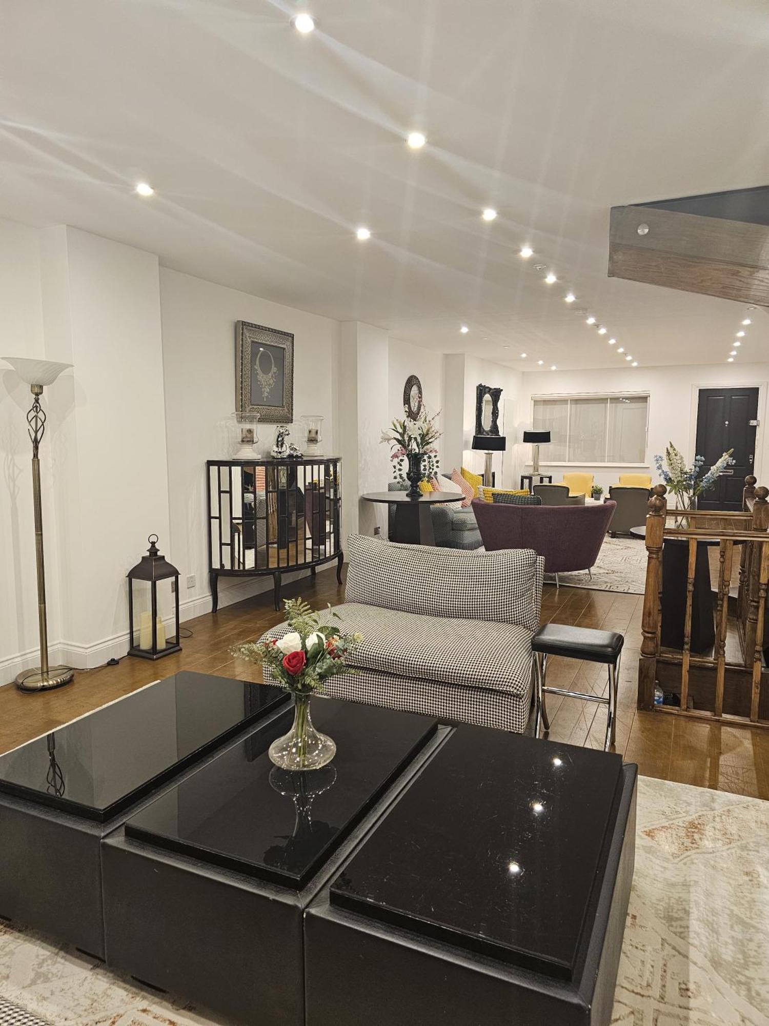 Care London- Elegant & Central, Sloane Avenue, Chelsea Case de vacanță *